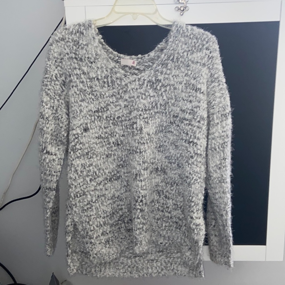 SO grey and white sweater. Medium Sweater. Like New Condition